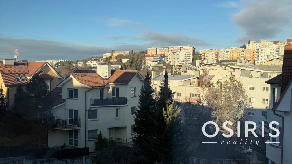 Prenájom priestranného mezonetu s terasou ,Tichá ulica - Staré Mesto