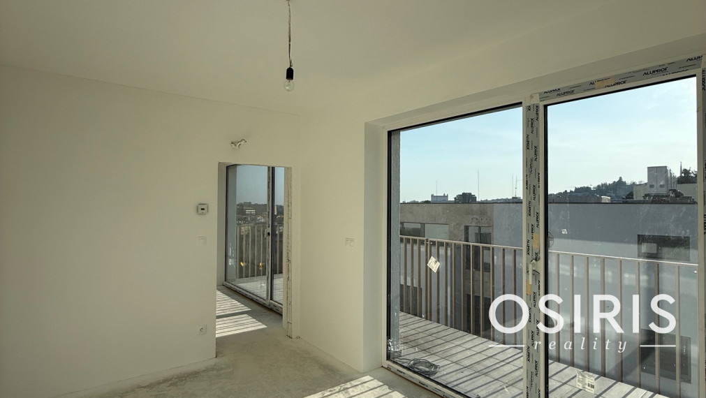 Skolaudované - slnečný 4 izbový byt v top lokalite - Winehills