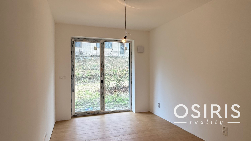 Skolaudované - 4 izb. byt s veľkou predzáhradkou - Winehills