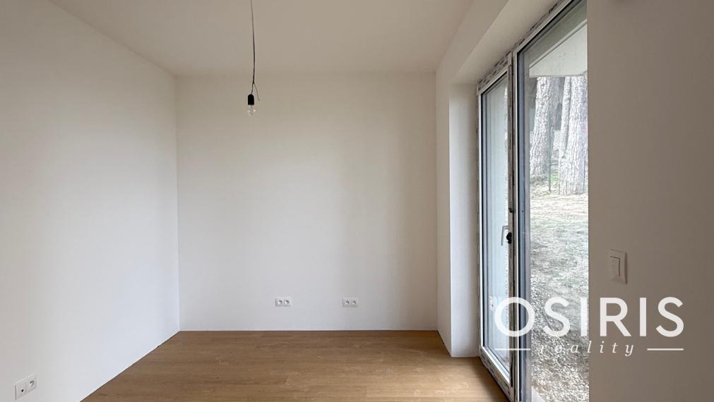 Skolaudované - 4 izb. byt s veľkou predzáhradkou - Winehills