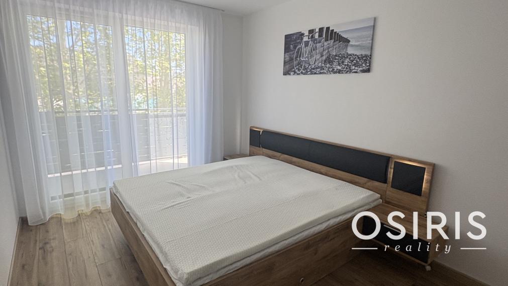 Prenájom výnimočného, nadštandardne zariadeného 2-izbový bytu vo výbornej lokalite v Rovinke