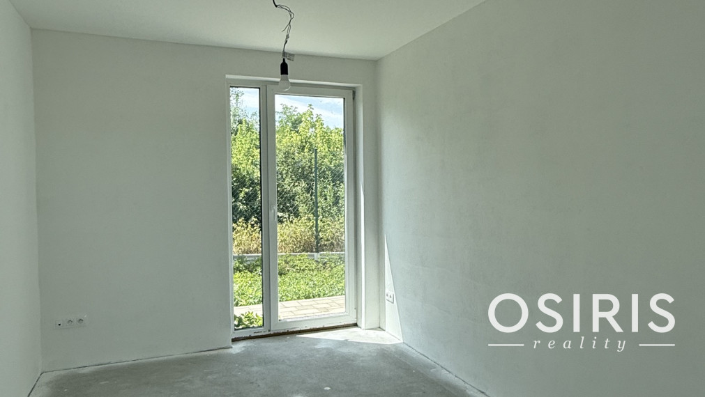 Minimalistický 4-izbový bungalov | Novostavba 2026 | 673 m² pozemok | Báč