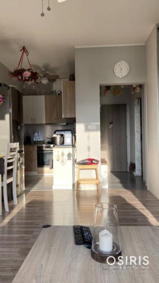 Novostavba: Zariadený 1i byt s veľkým balkónom a nádherným výhľadom 