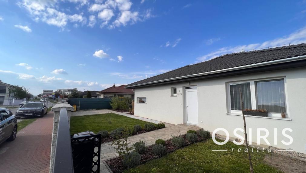 Samostatný 5i RD v štandarde s kuchyňou, novostavba 2013