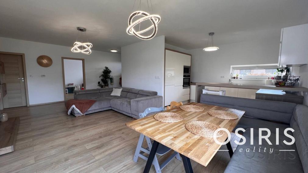 Samostatný 5i RD v štandarde s kuchyňou, novostavba 2013