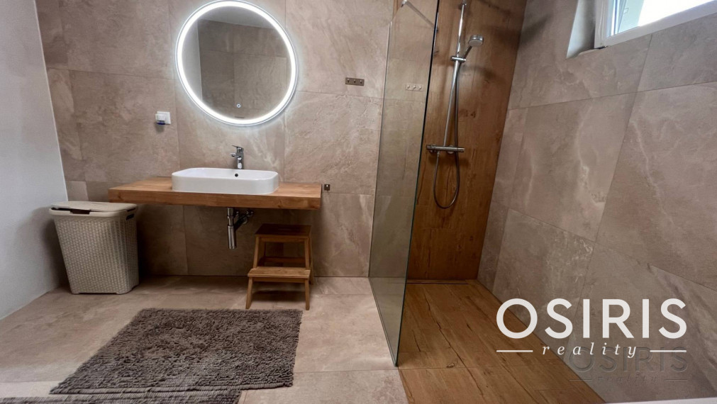 Samostatný 5i RD v štandarde s kuchyňou, novostavba 2013