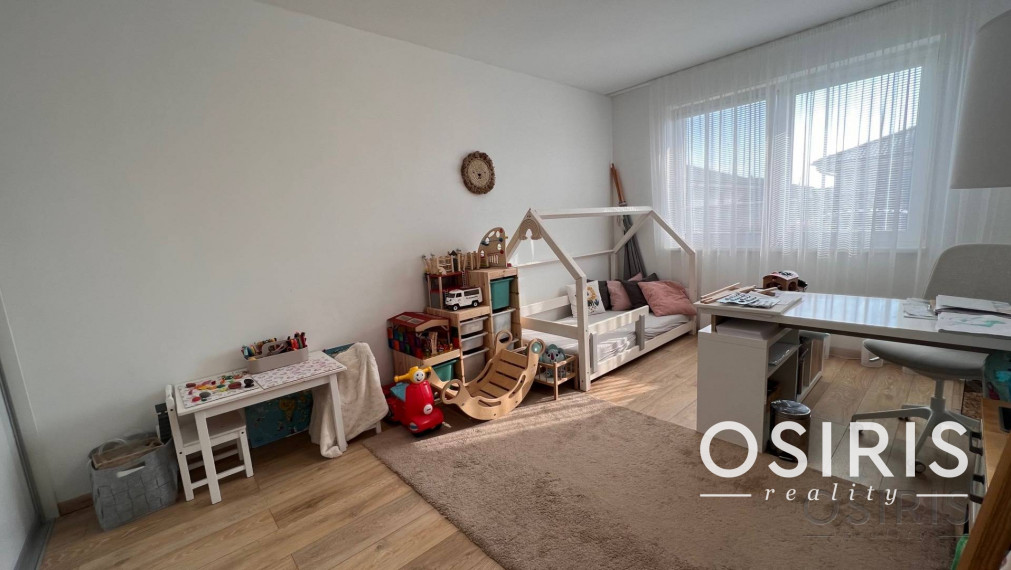 Samostatný 5i RD v štandarde s kuchyňou, novostavba 2013