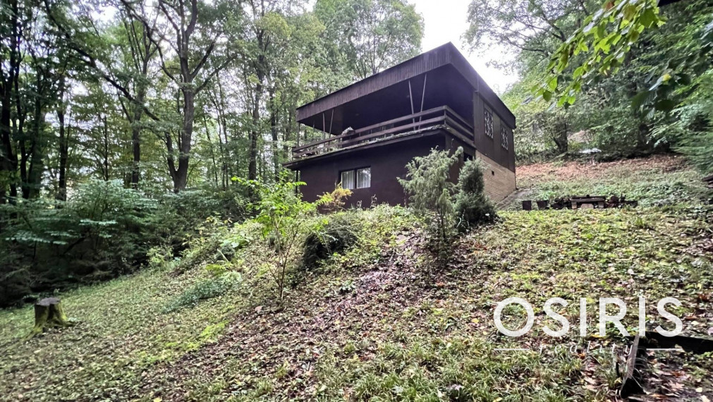 4i chata, po rekonštrukcii z r. 2007, pri vodnej priehrade Dubník