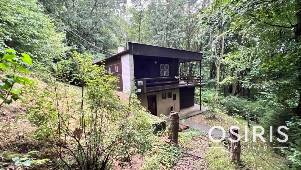 4i chata, po rekonštrukcii z r. 2007, pri vodnej priehrade Dubník