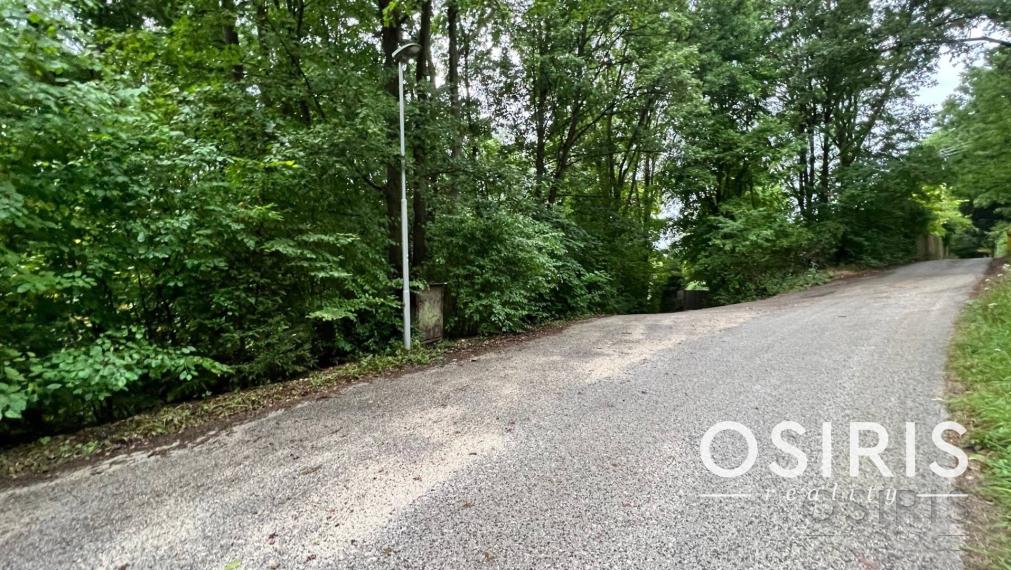 4i chata, po rekonštrukcii z r. 2007, pri vodnej priehrade Dubník