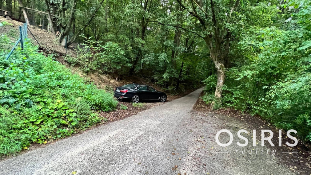 4i chata, po rekonštrukcii z r. 2007, pri vodnej priehrade Dubník