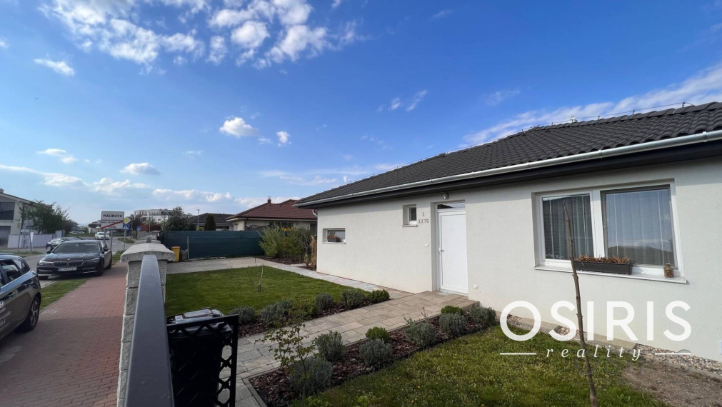 Nadštandardný samostatný 5i RD, novostavba 2013, Tri vody