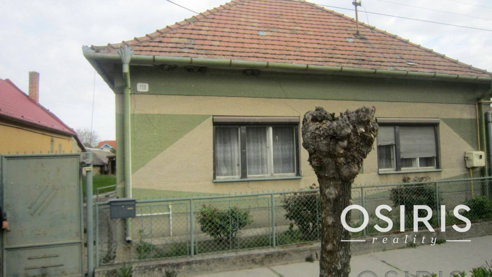 5i rodinný dom s rozsiahlym pozemkom 930 m2, Hrubá Borša, okres Senec