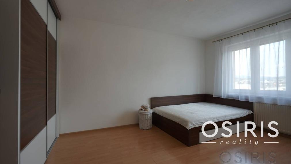 Zrekonštruovaný, priestranný 4i byt s dvoma balkónmi, Uhlisko, BB