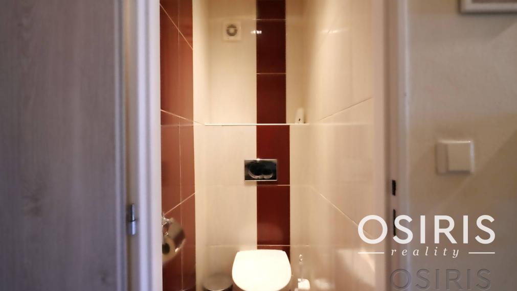 Zrekonštruovaný, priestranný 4i byt s dvoma balkónmi, Uhlisko, BB