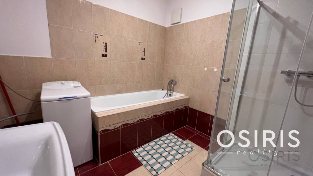 Rekonštruovaný 2i byt - 72 m2, kolaudácia r. 2007, Budatínska ul, Petržalka