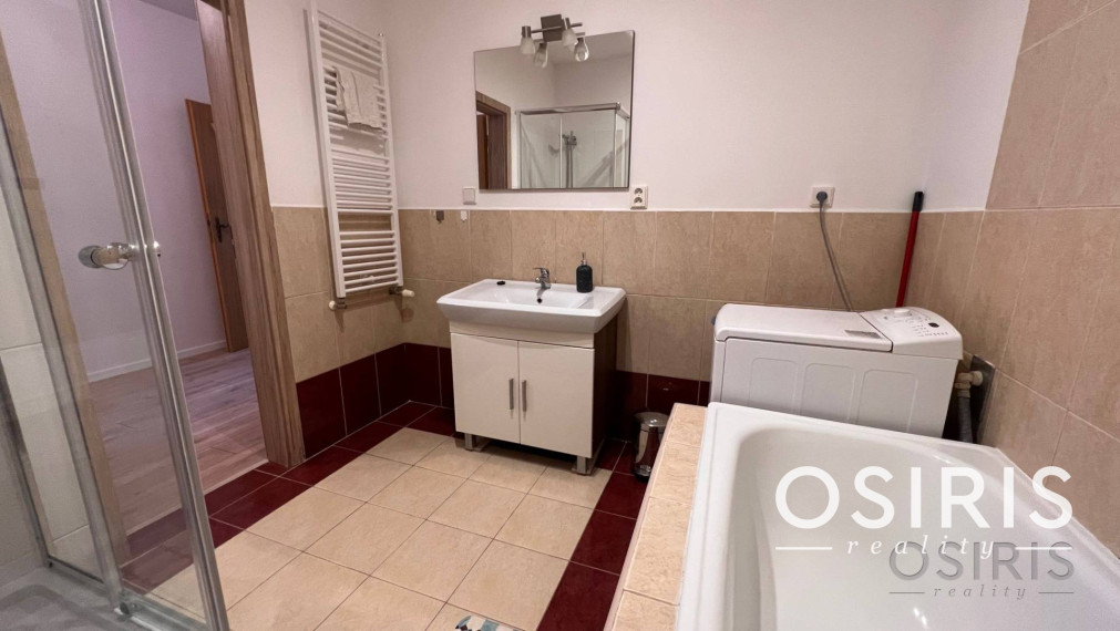 Rekonštruovaný 2i byt - 72 m2, kolaudácia r. 2007, Budatínska ul, Petržalka