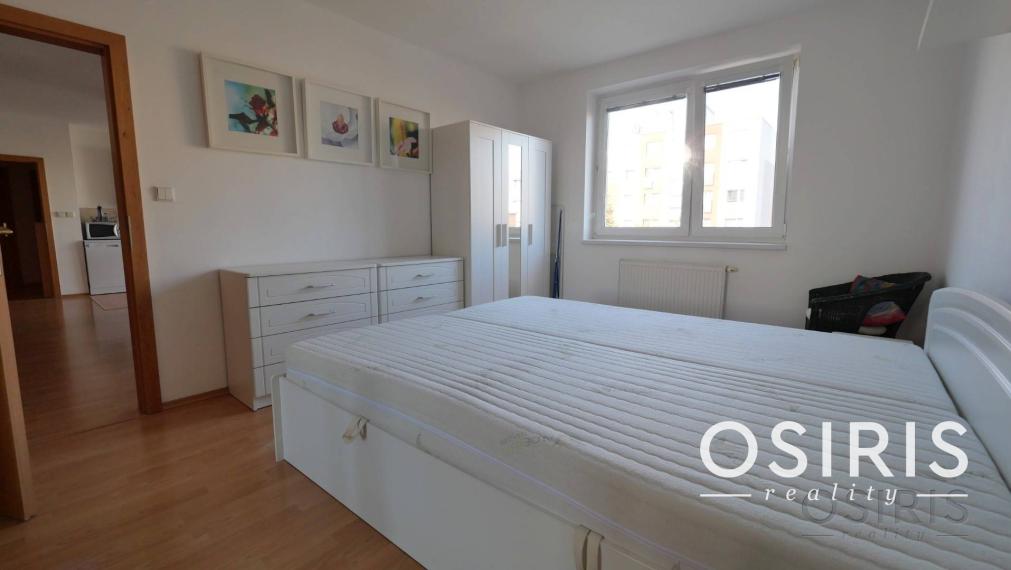 Klimatizovaný, zariadený 2i byt, balkón, šatník, Ľ. Fullu, Karlova Ves