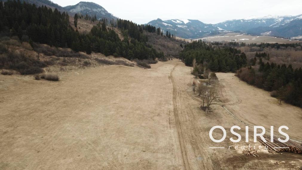 Stavebné pozemky s inžinierskymi sieťami , obec Liptovská Sielnica