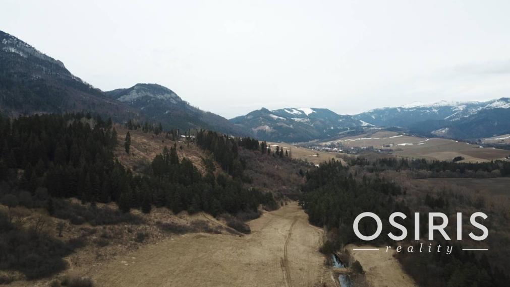 Stavebné pozemky s inžinierskymi sieťami , obec Liptovská Sielnica