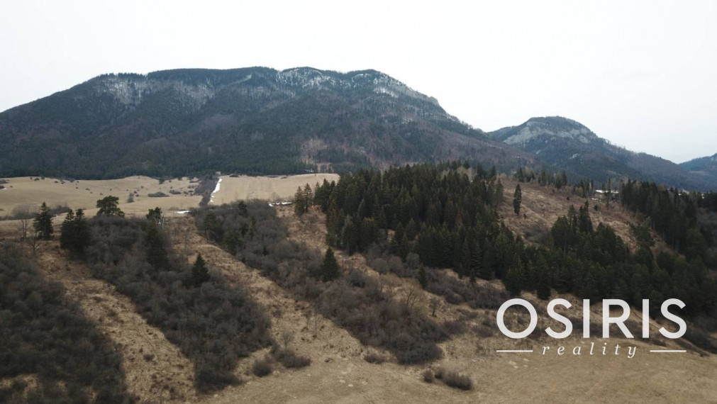 Stavebné pozemky s inžinierskymi sieťami , obec Liptovská Sielnica