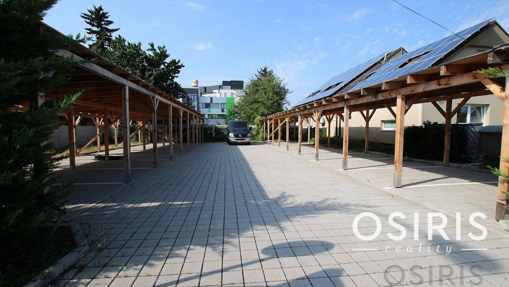 Pozemok s 18 parkovacími miestami, Bojnická ulica, BA - Ružinov