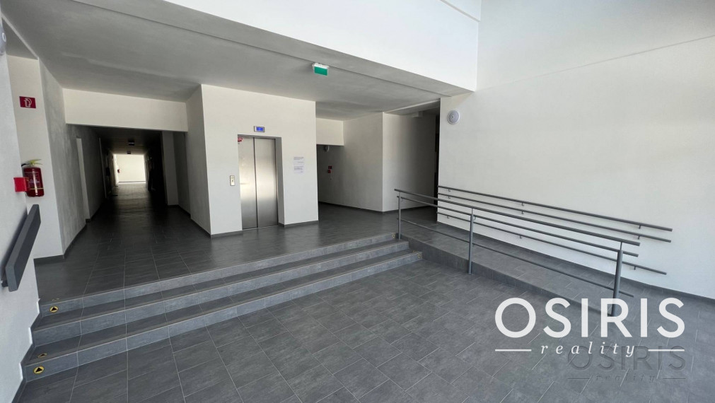 2 izbový byt s balkónom, novostavba 2022, 1x parkovanie