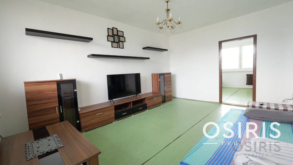 Slnečný 3i byt po čiastočnej rekonštrukcii, loggia, Lachova ul.