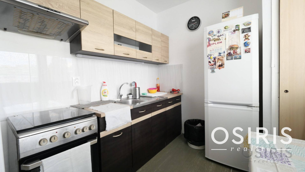 Slnečný 3i byt po čiastočnej rekonštrukcii, loggia, Lachova ul.