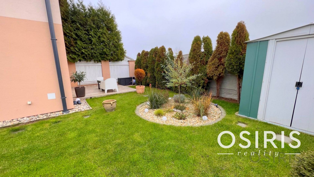 3i byt v novostavbe s pozemkom 150 m2, 2x parkovanie, Dunajská Lužná