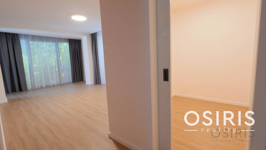 Nadštandardný klimatizovaný 4i byt, lodžia, parkovanie, Mudroňova ul.