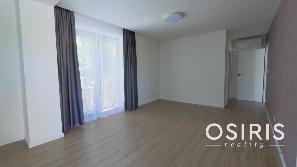 Nadštandardný klimatizovaný 4i byt, lodžia, parkovanie, Mudroňova ul.