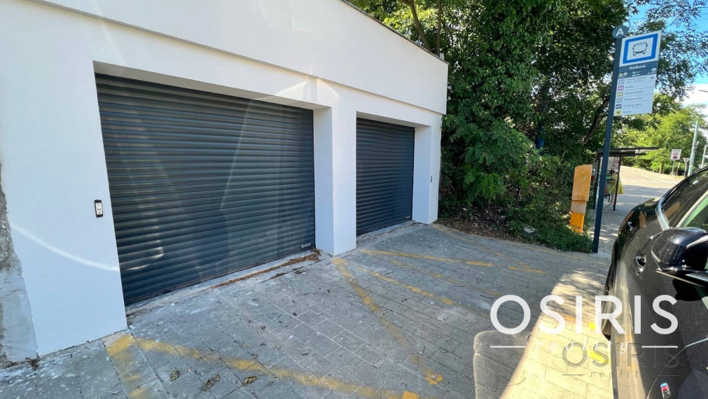 Nadštandardný klimatizovaný 4i byt, lodžia, parkovanie, Mudroňova ul.