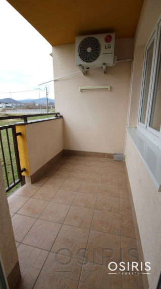 Klimatizovaný, 2i byt, šatník, garážový box v cene, Pezinok