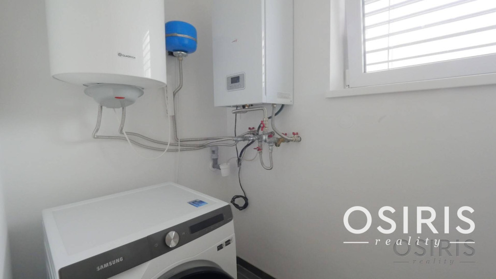 Klimatizovaný, samostatný 4i rodinný dom, terasa, novostavba 2020, Miloslavov