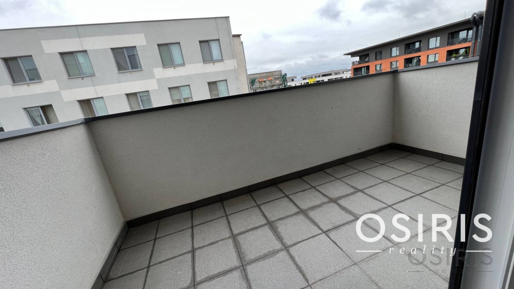 Slnečný 1i byt s balkónom, v novostavbe z r. 2022, Rovinka