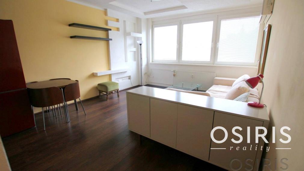 NEPREHLIADNITE: Útulný 2i byt s klimatizáciou, Tichá ul. BA I