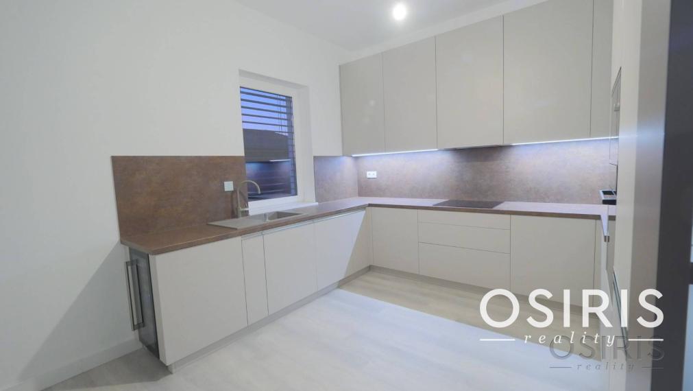 Ponuka výstavby samostatného 4i rodinného domu, holodom / štandard