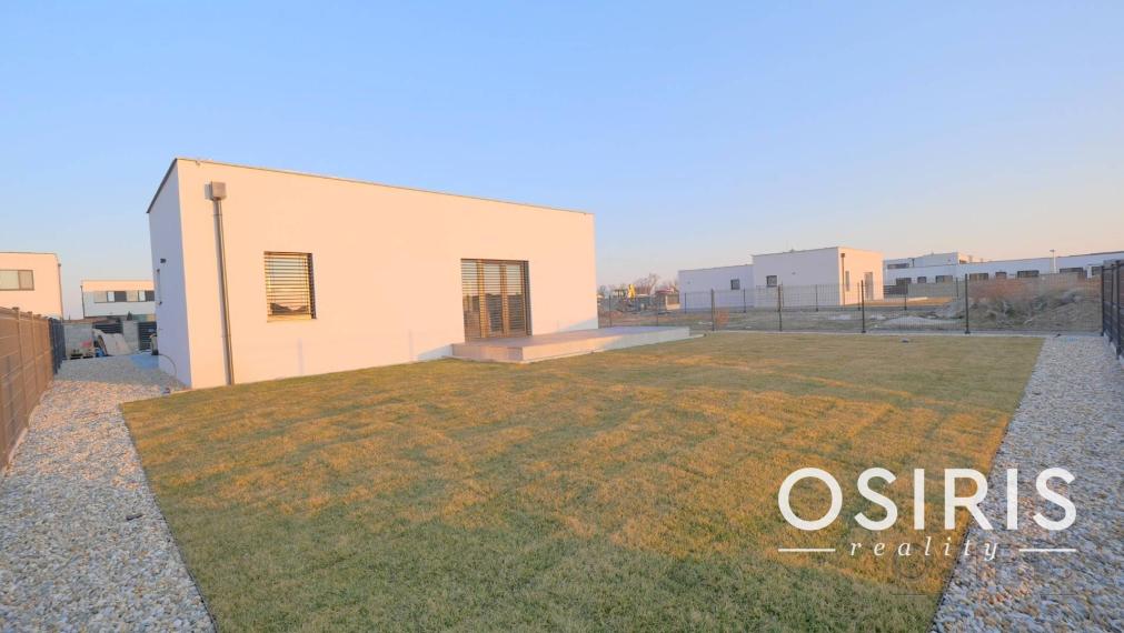 Ponuka výstavby samostatného 4i rodinného domu, holodom / štandard