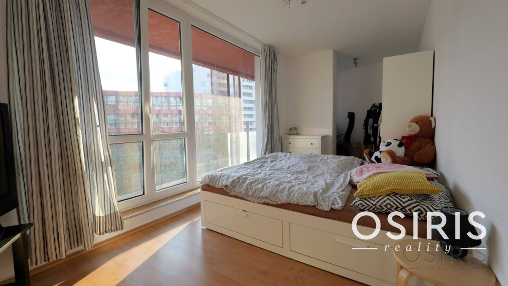 Zariadený 4i byt, 120 m2, balkón, parkovanie v garáži, Koloseo, BA III