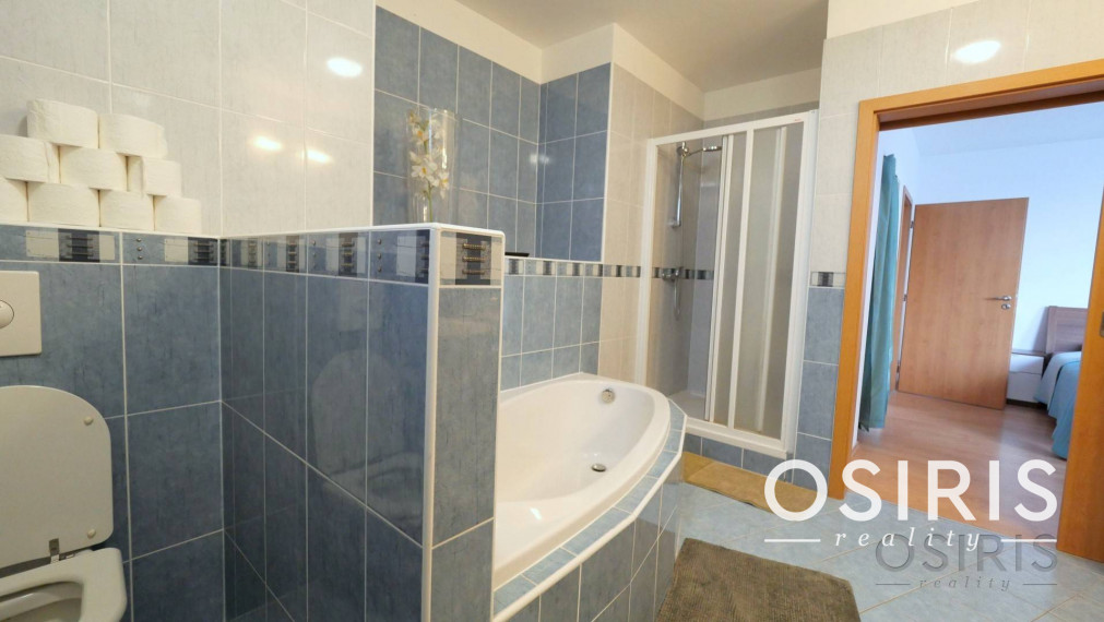 Zariadený 4i byt, 120 m2, balkón, parkovanie v garáži, Koloseo, BA III