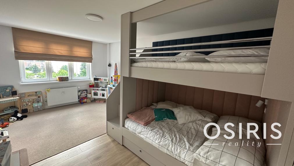 Na predaj 3i byt zariadený dizajnérom, atraktívna lokalita - tichá časť vo Svite