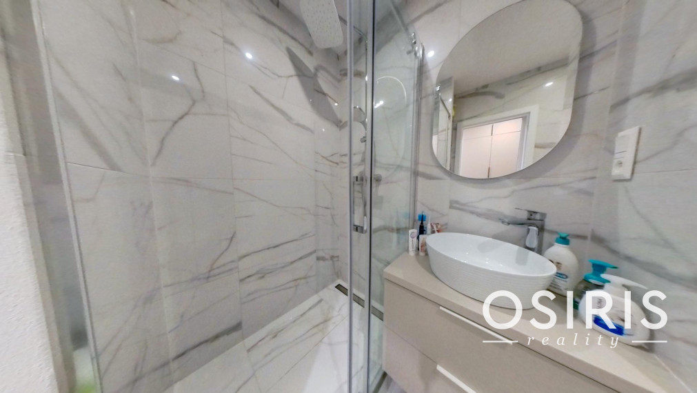 Na predaj 3i byt zariadený dizajnérom, atraktívna lokalita - tichá časť vo Svite