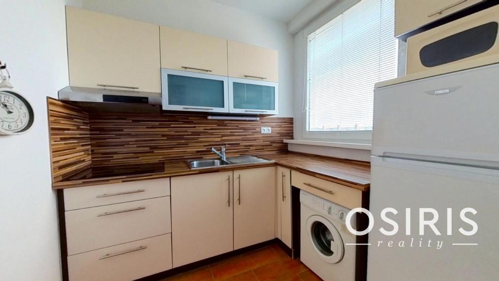 Klimatizovaný 2i byt, po kompletnej rekonštrukcii z r. 2012, Jungmanova ul., Petržalka