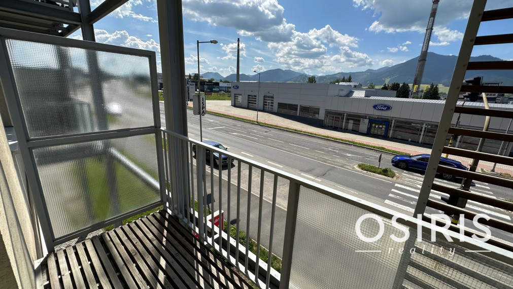 2 izbový byt s balkónom, 1x parkovanie