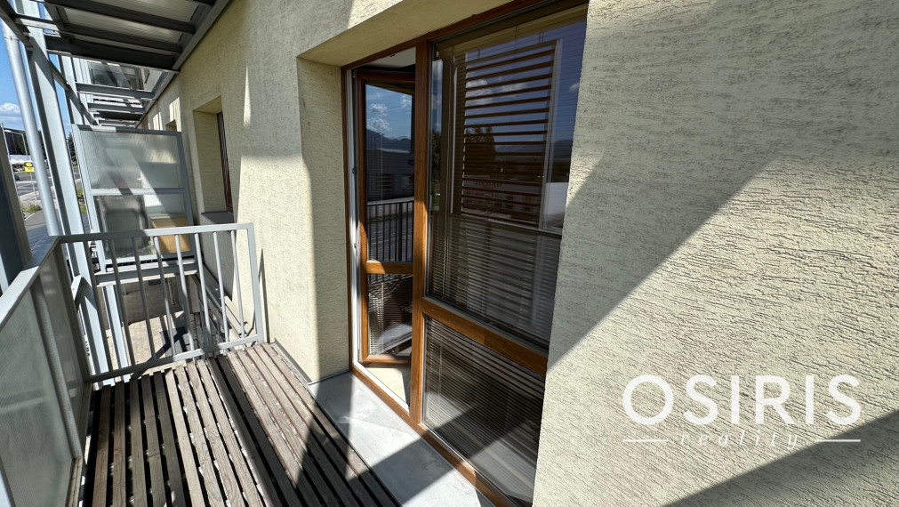 2 izbový byt s balkónom, 1x parkovanie