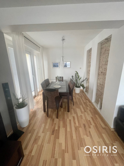 Krásny, presvetlený, 6 izbový rodinný dom po kompletnej rekonštrukcii