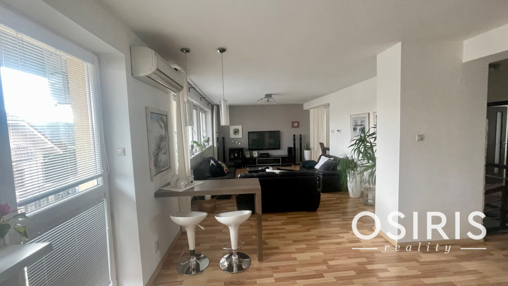 Krásny, presvetlený, 6 izbový rodinný dom po kompletnej rekonštrukcii