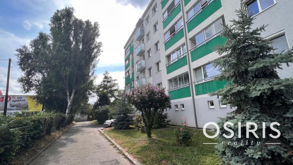 Zariadený 2i byt po čiastočnej rekonštrukcii, balkón, Ivanská cesta, Ružinov