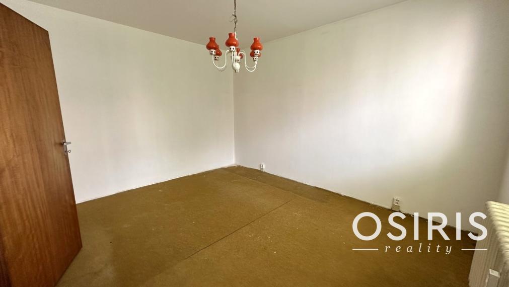 PREDANÝ: 3i byt (72m2) so samostatnými izbami v obľúbenej časti sídliska Mier, ulica Trieda 1. mája, Spišská Nová Ves